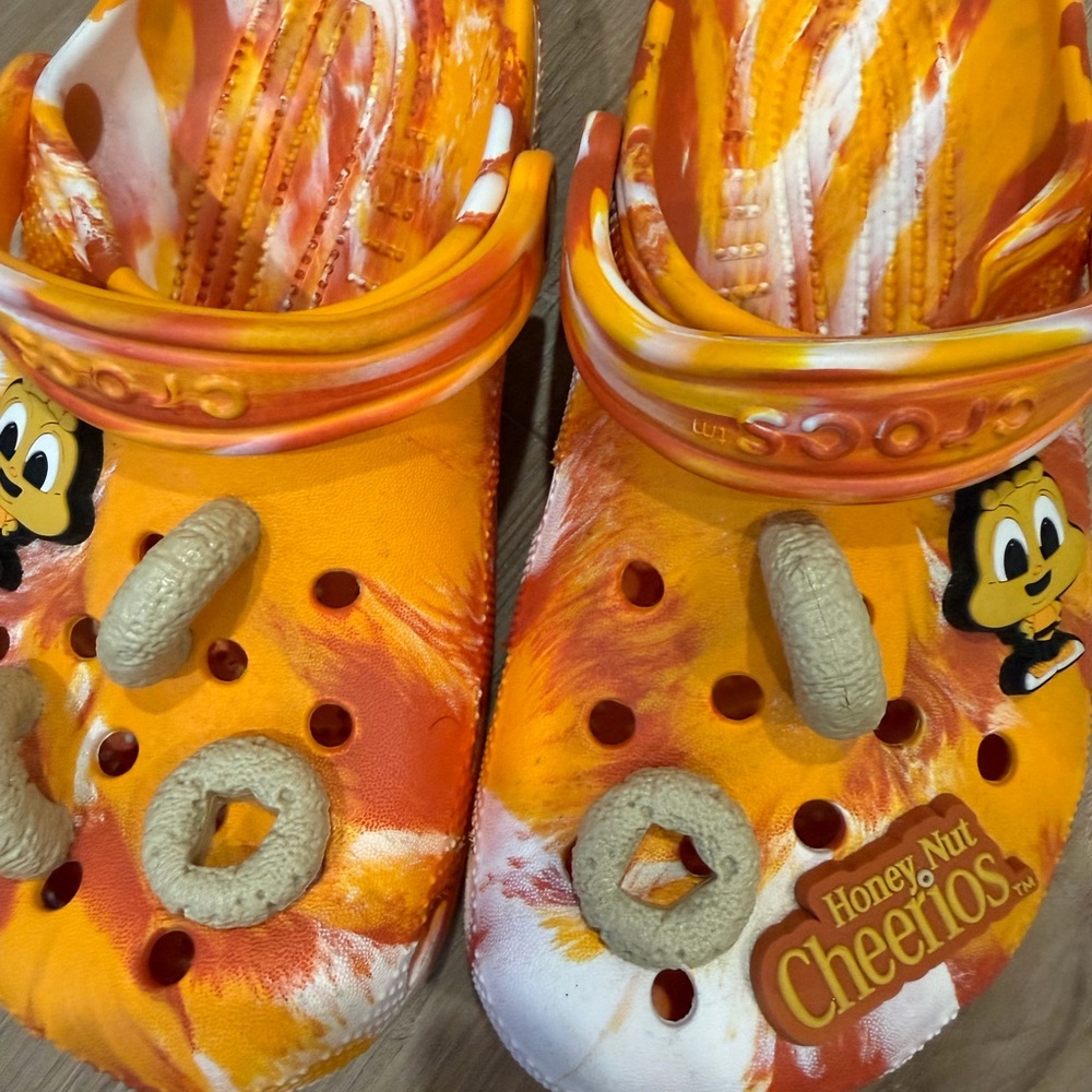 Crocs x Honey Nut Cheerios